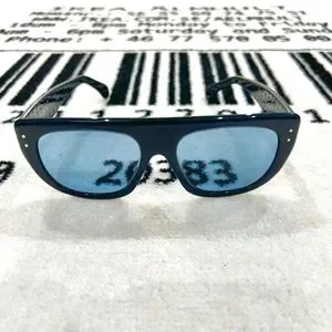 Azzedine Alaia Paris Rectangular Dark Navy Blue Sunglasses. Buy Azzedine Alaïa sunglasses online - shipped worldwide  main image 3
